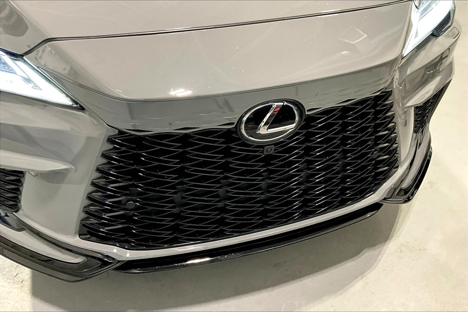左ハンドル LEXUS RX500h F SPORT Performance2台 左ハンドル LEXUS RX500h F SPORT Performance2台